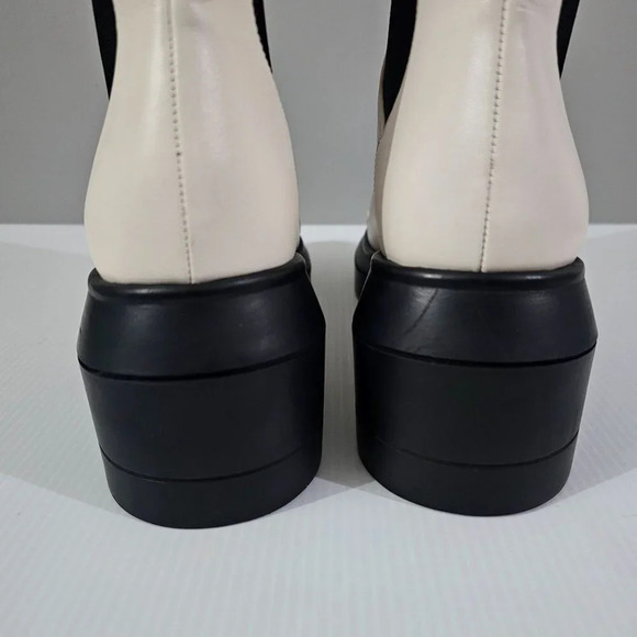 NEW Stuart Weitzman Norah Ankle Boot Women 9.5 WIDE Oat Leather Chelsea Lug Sole - Picture 7 of 15